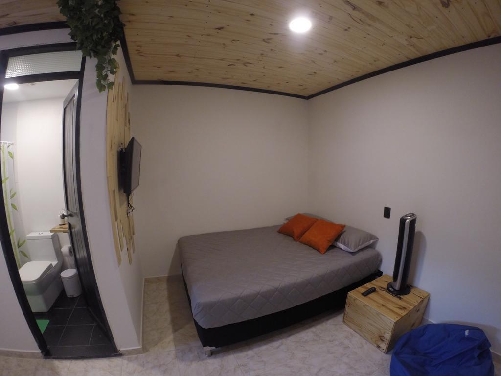 Blackpine Hostel Medellín Dış mekan fotoğraf