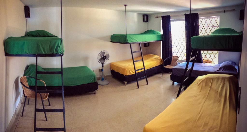 Blackpine Hostel Medellín Oda fotoğraf